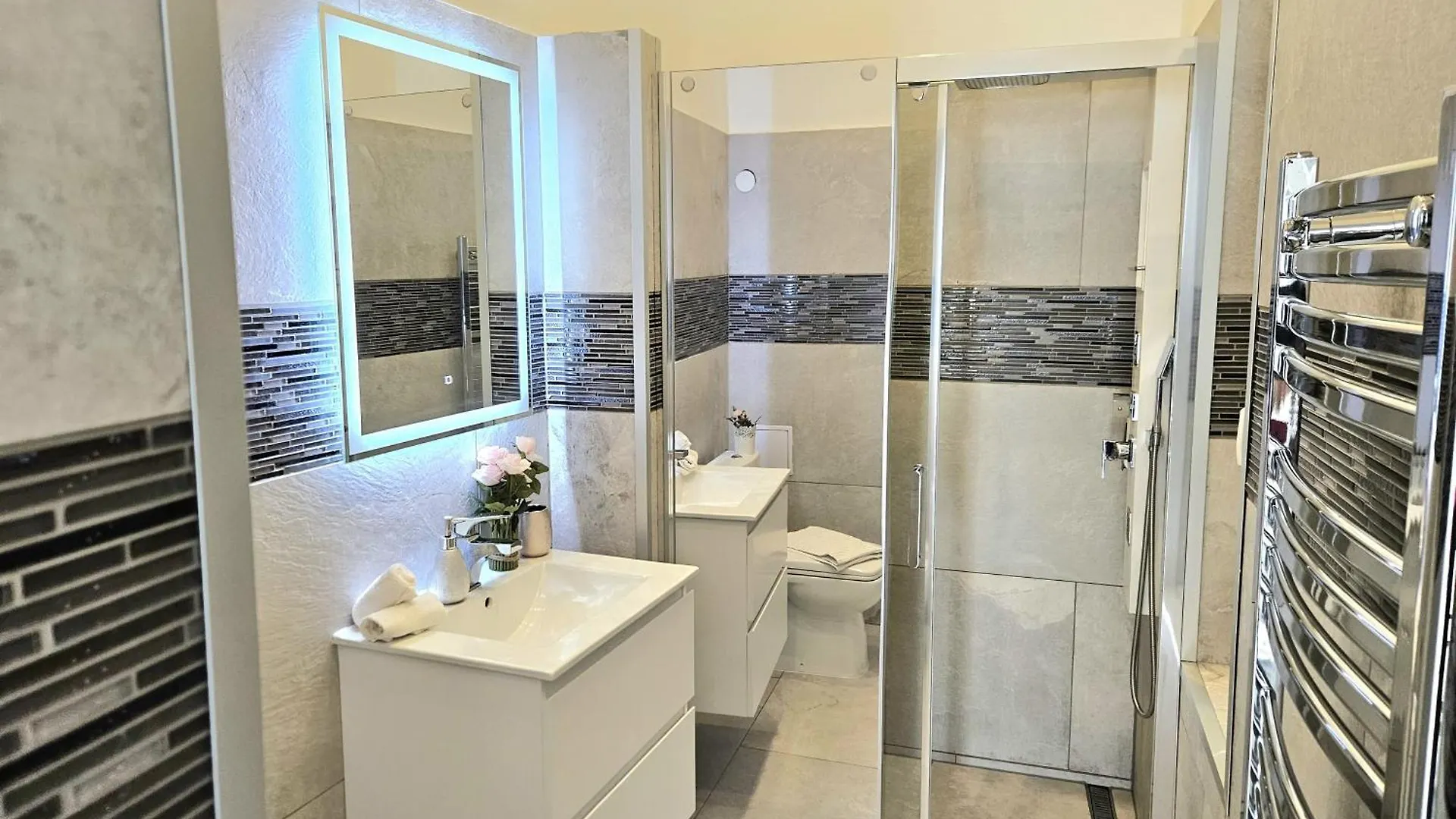 Designer Downtown Gem Apartment Budapest